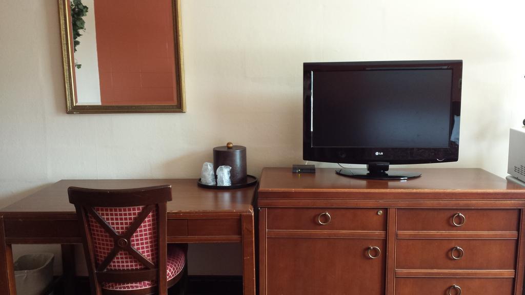 Midtown Hotel แพร์รี ซาวด์ ภายนอก รูปภาพ